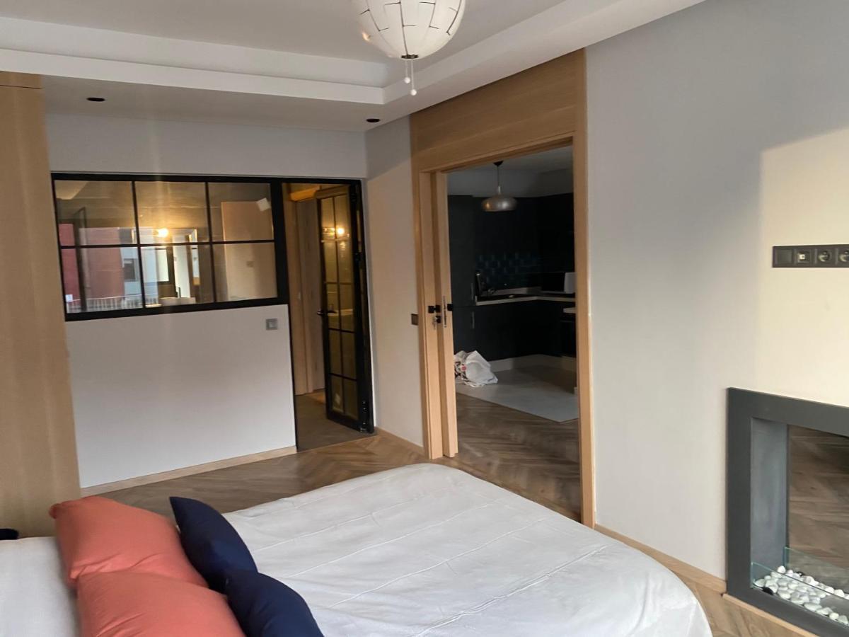 Spacious New 1-Bedroom Unit In Downtown W Terrace And Free Parking الدار البيضاء المظهر الخارجي الصورة