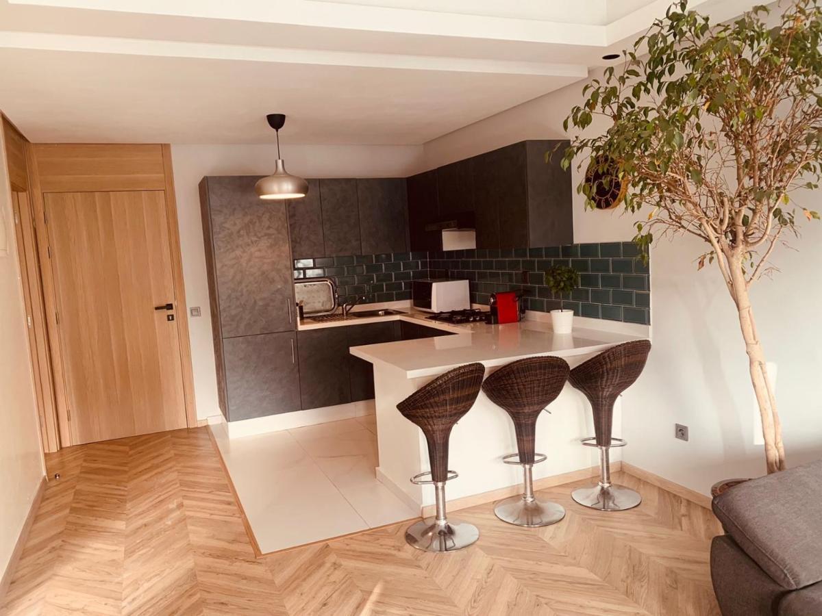 Spacious New 1-Bedroom Unit In Downtown W Terrace And Free Parking الدار البيضاء المظهر الخارجي الصورة