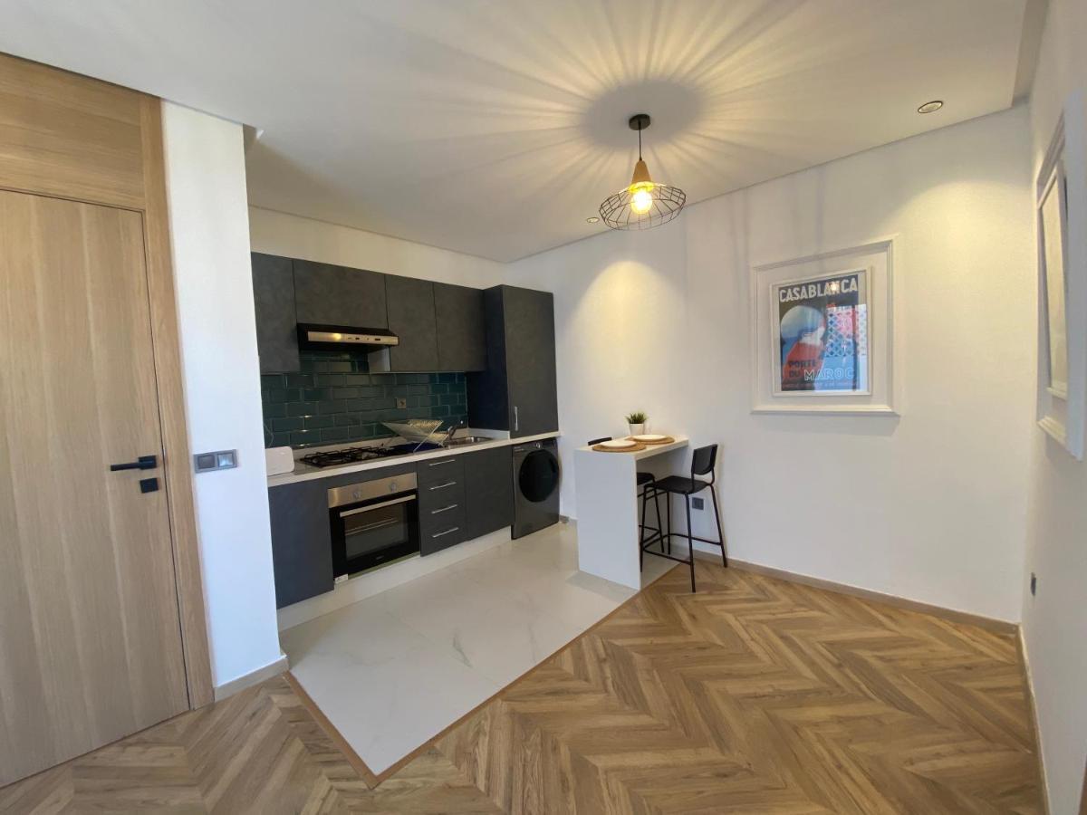 Spacious New 1-Bedroom Unit In Downtown W Terrace And Free Parking الدار البيضاء المظهر الخارجي الصورة