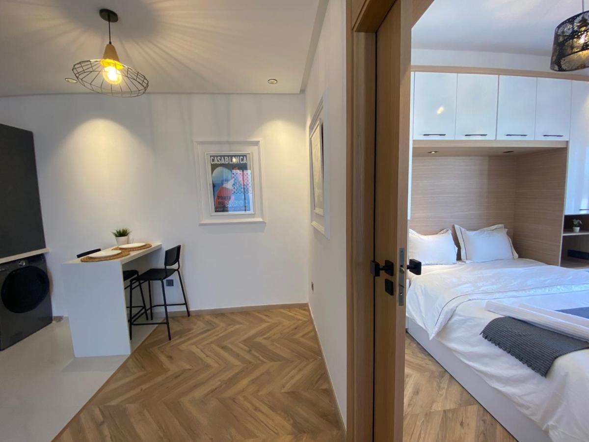 Spacious New 1-Bedroom Unit In Downtown W Terrace And Free Parking الدار البيضاء المظهر الخارجي الصورة